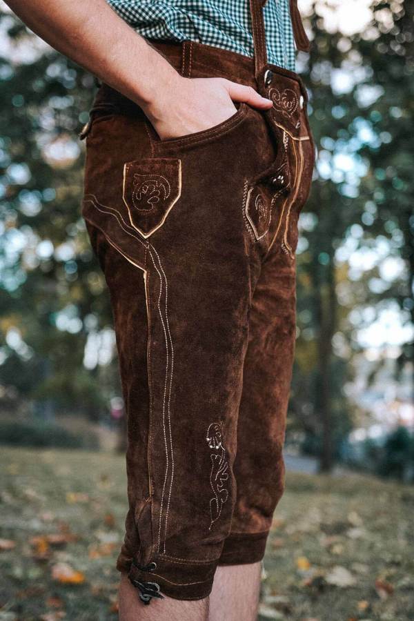 Wilhelm Lederhose i Mørkere Skinn